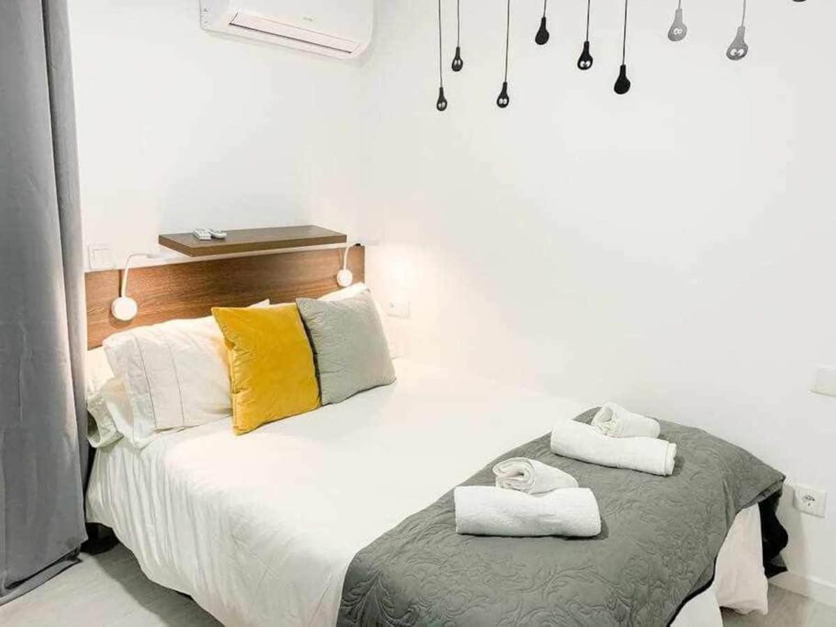 Apartment In Alicante Downtown/El Postiguet Beach Eksteriør billede