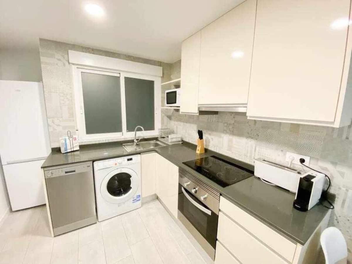 Apartment In Alicante Downtown/El Postiguet Beach Eksteriør billede